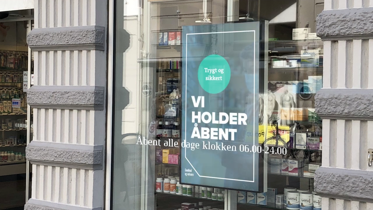 Apotekeren A.m.b.a. vinduesskilte